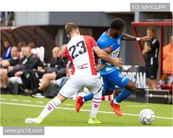 海伦芬主场迎战埃门争夺联赛关键三分的激烈对决